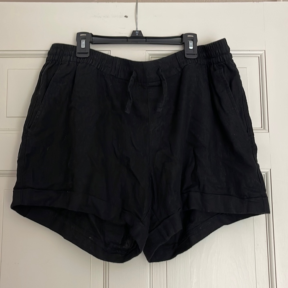 Linen shorts
